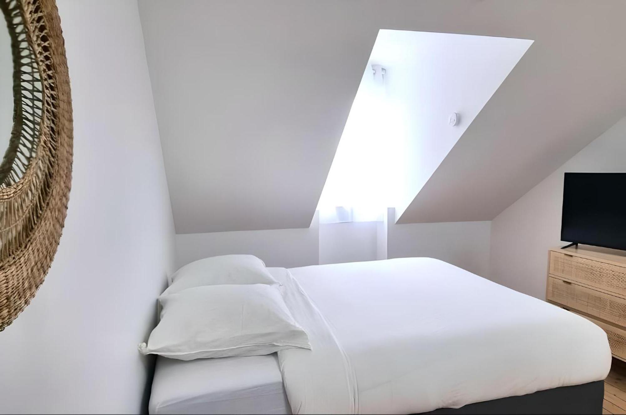 Loft Lumineux Tres Spacieux - Parking Gratuit Chateauroux Ngoại thất bức ảnh